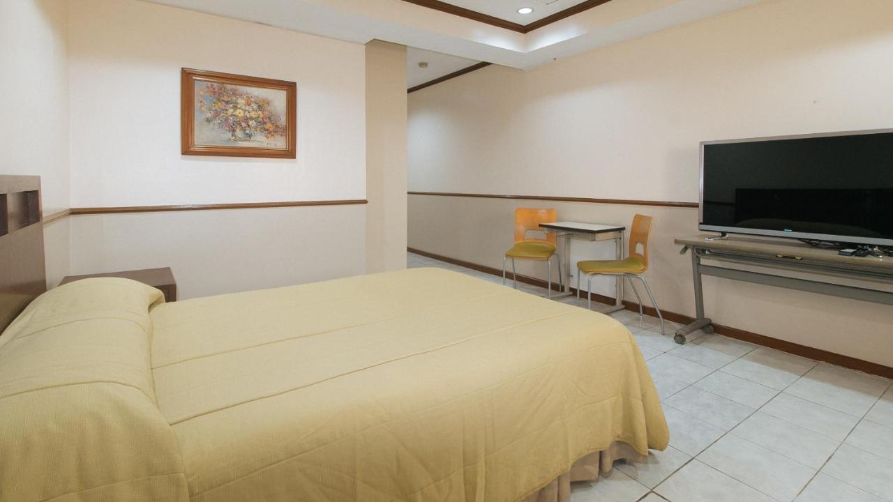 Garden Plaza Hotel Manila Dış mekan fotoğraf