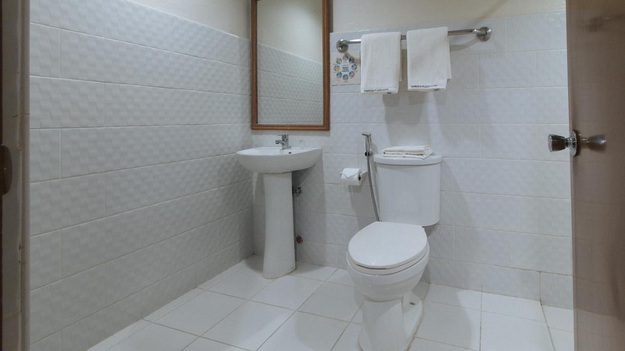 Garden Plaza Hotel Manila Dış mekan fotoğraf